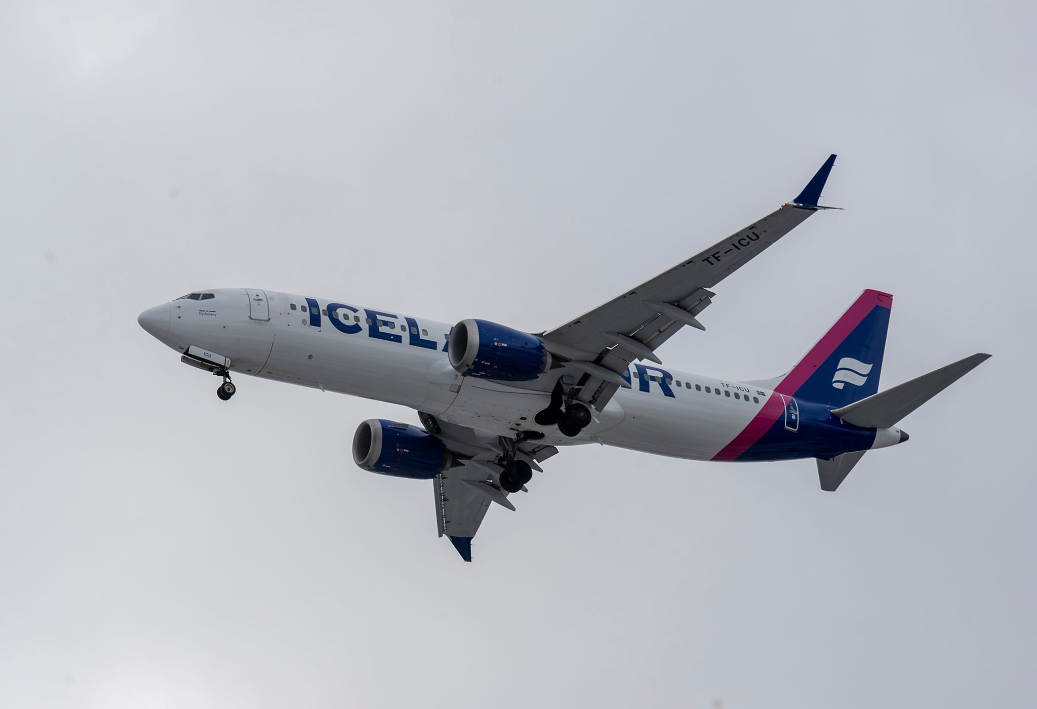 31-01-2026. Landing Bane 12. Icelandair - Boeing 737 MAX 8. TF-ICU.
